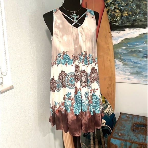 ⭐️UMGEE, FLORAL CROSSED NECK
SLEEVELESS DRESS, MOCHA & SKY, EUC, Size Small - Picture 3 of 11
